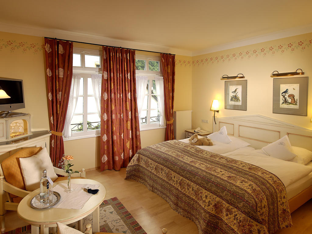 Landhotel Zum Baeren Balduinstein Room photo
